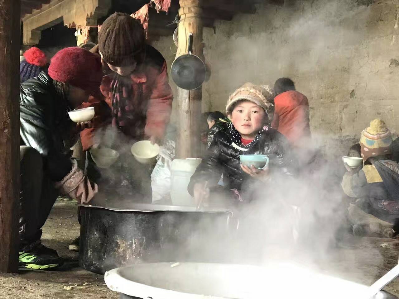 太原维思纸品加工有限公司公益回顾丨家国同欢月同圆 温暖满载甘孜州(图10) 太原维思纸品加工有限公司公益回顾丨家国同欢月同圆 温暖满载甘孜州(图10)